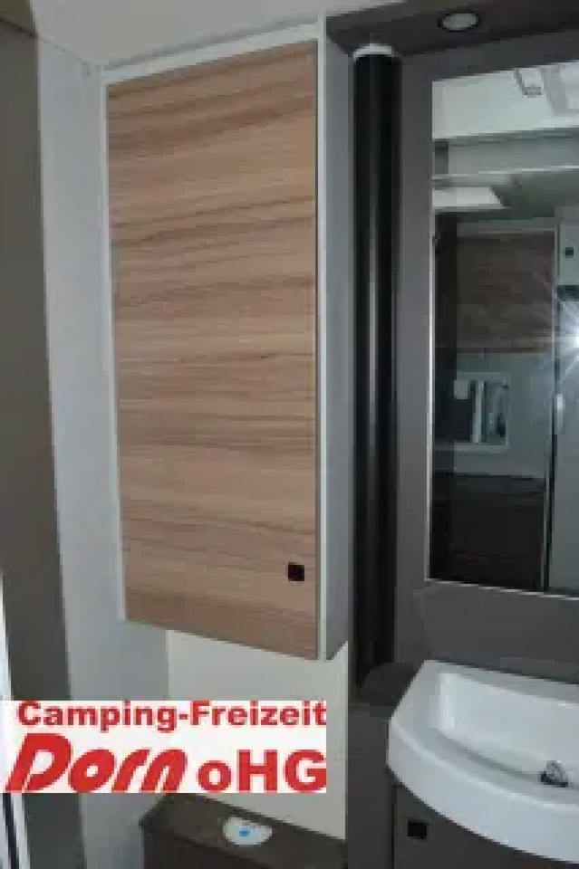 موتر هوم شبه متكامل للبيع  Bürstner B66 TD 690 G B 66 TD 690 Voll ausgestattet: صورة 19