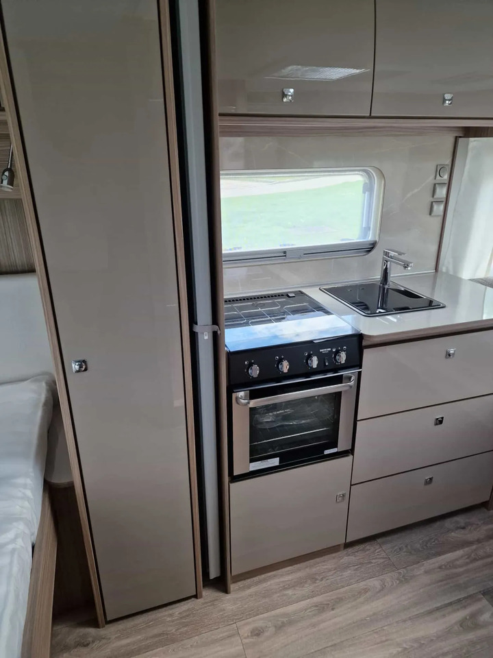 Fendt Tendenza 650 SFD Safety-, Batteri. Fußbodentem - كرفان سحب: صورة 5 Fendt Tendenza 650 SFD Safety-, Batteri. Fußbodentem - كرفان سحب: صورة 5