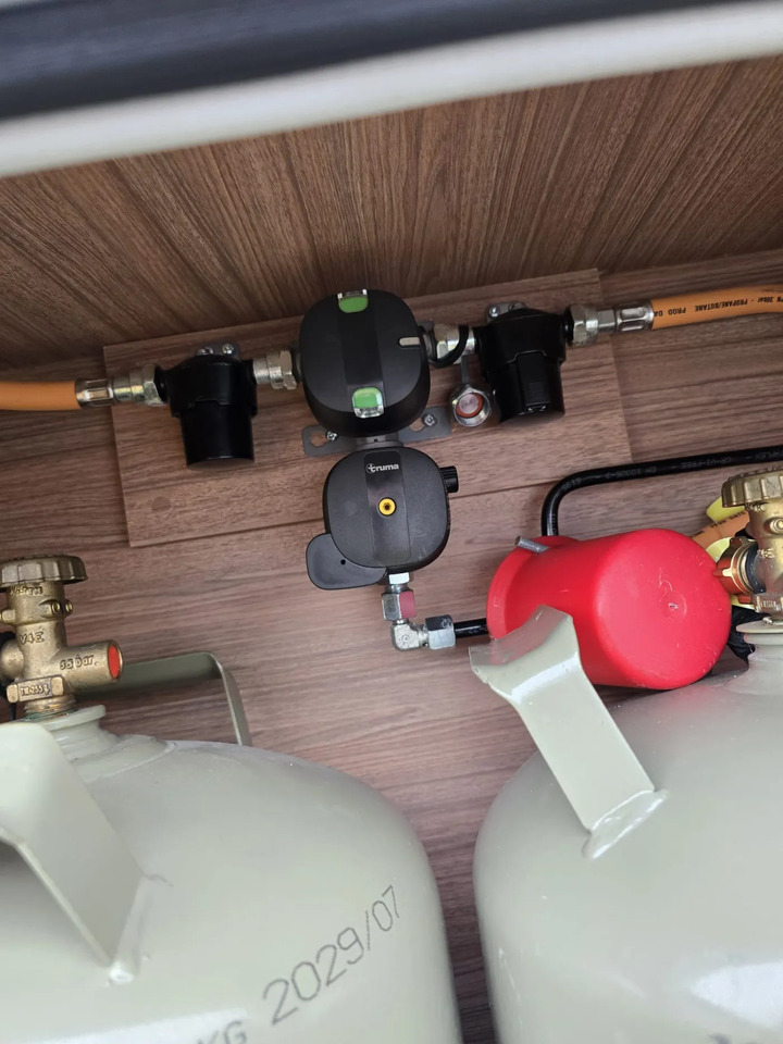 تأجير  Weinsberg CaraCompact 640 MEG EDITION [PEPPER] Hot Pepper-Paket Weinsberg CaraCompact 640 MEG EDITION [PEPPER] Hot Pepper-Paket: صورة 13