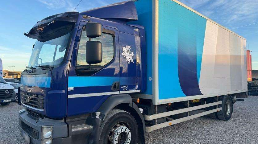 Volvo FL 240 - شاحنة ذات مبرد: صورة 1 Volvo FL 240 - شاحنة ذات مبرد: صورة 1