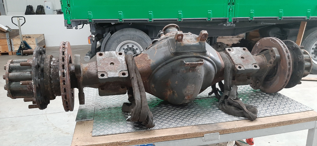 المحور الخلفي - شاحنة Gebrauchte DB Axor 18 - 24, Hypoidachse, 13 Tonnen, Artikel - Nr. : 81.99999 - 9999: صورة 10 المحور الخلفي - شاحنة Gebrauchte DB Axor 18 - 24, Hypoidachse, 13 Tonnen, Artikel - Nr. : 81.99999 - 9999: صورة 10