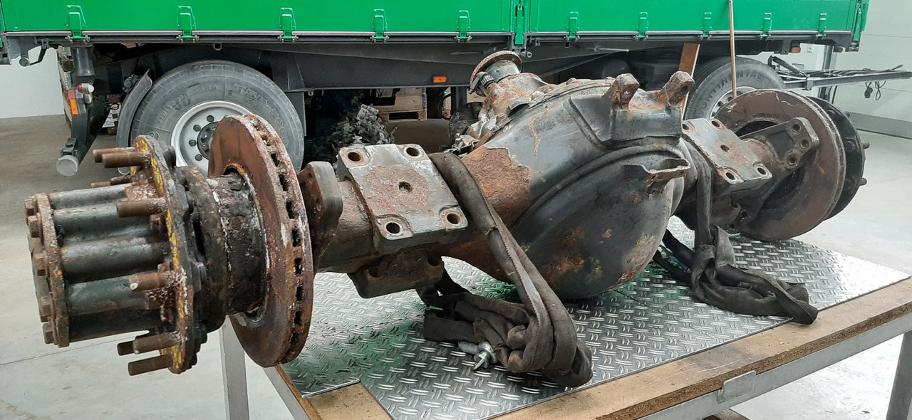 المحور الخلفي - شاحنة Gebrauchte DB Axor 18 - 24, Hypoidachse, 13 Tonnen, Artikel - Nr. : 81.99999 - 9999: صورة 9 المحور الخلفي - شاحنة Gebrauchte DB Axor 18 - 24, Hypoidachse, 13 Tonnen, Artikel - Nr. : 81.99999 - 9999: صورة 9