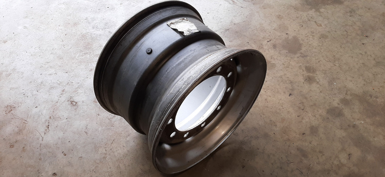 Gebrauchte Felgen 14 x 22,5 für Reifengröße 445 x 65 x 22,5, Artikel - Nr. : 99.99999 - 9999 - الجنوط - شاحنة: صورة 5 Gebrauchte Felgen 14 x 22,5 für Reifengröße 445 x 65 x 22,5, Artikel - Nr. : 99.99999 - 9999 - الجنوط - شاحنة: صورة 5