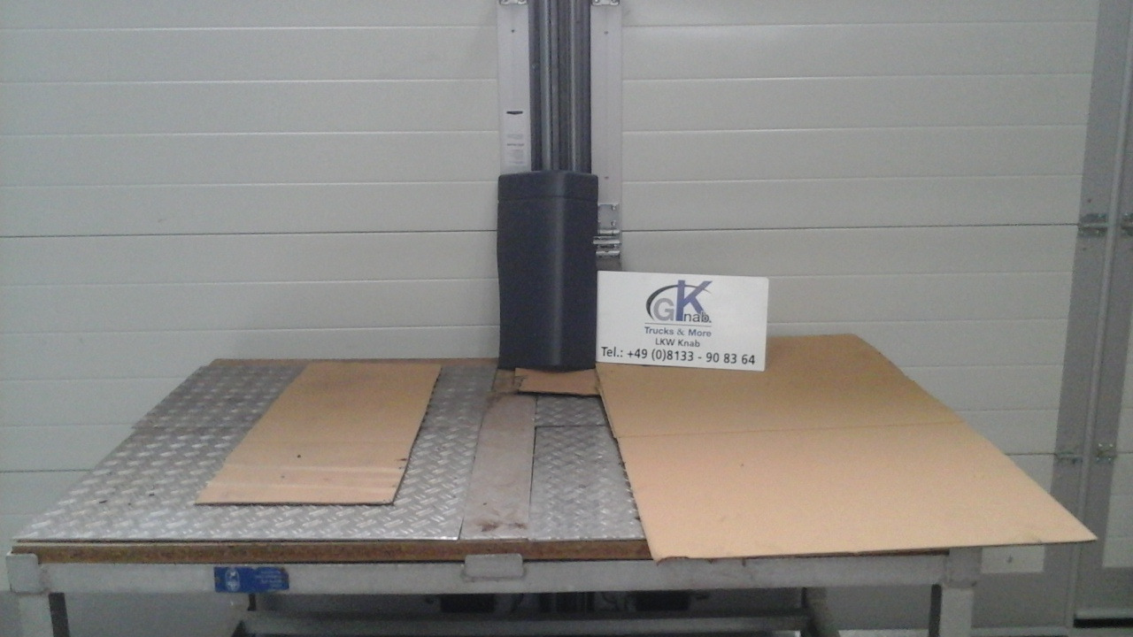 Neuwertige Kotflügelverlängerung MAN TGM / TG3 rechts, Artikel - Nr.: 81.61211 - 0158 - رفرف - شاحنة: صورة 1 Neuwertige Kotflügelverlängerung MAN TGM / TG3 rechts, Artikel - Nr.: 81.61211 - 0158 - رفرف - شاحنة: صورة 1