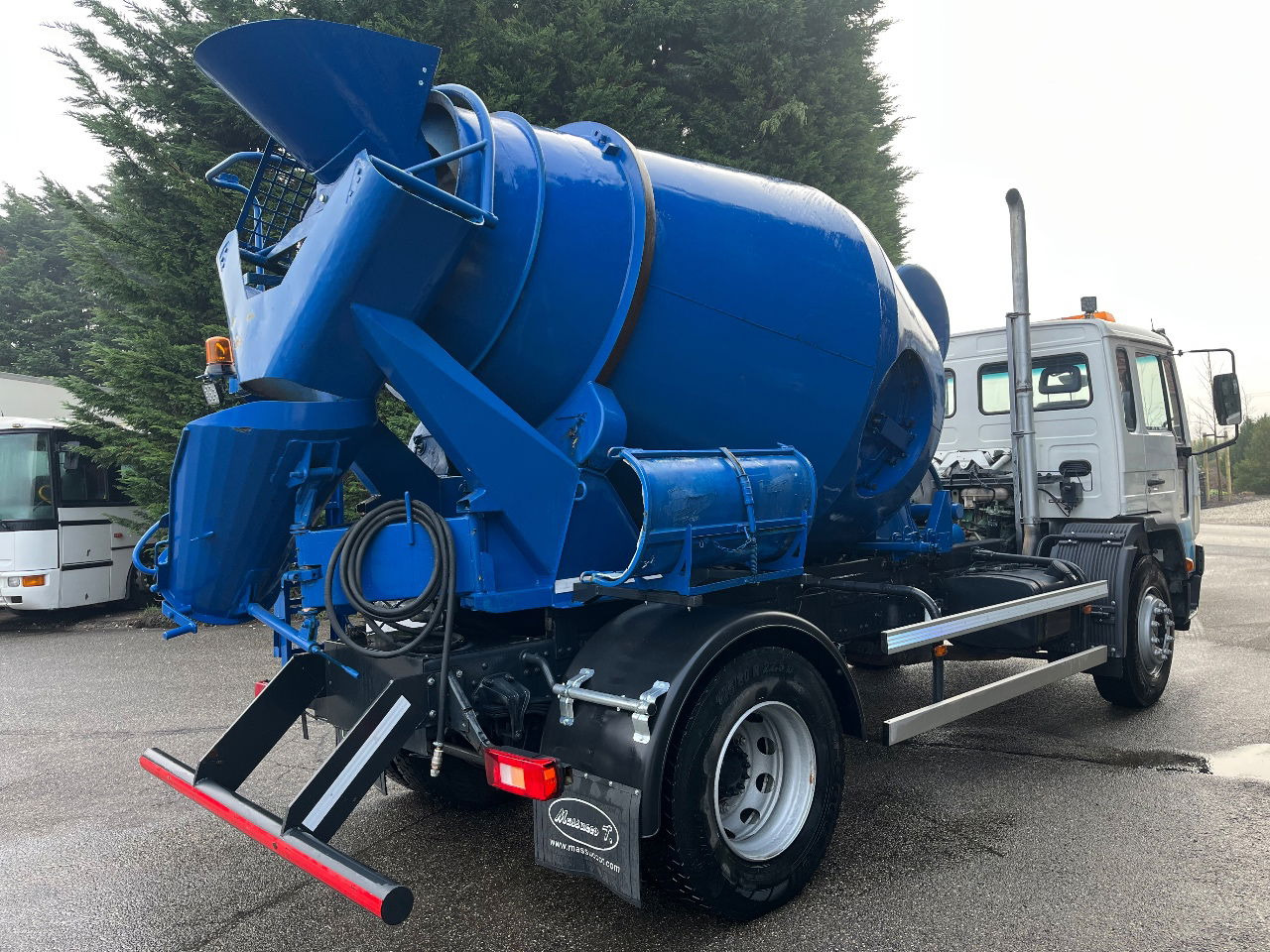 Volvo FL6 - شاحنة خلاطة خرسانة: صورة 3 Volvo FL6 - شاحنة خلاطة خرسانة: صورة 3