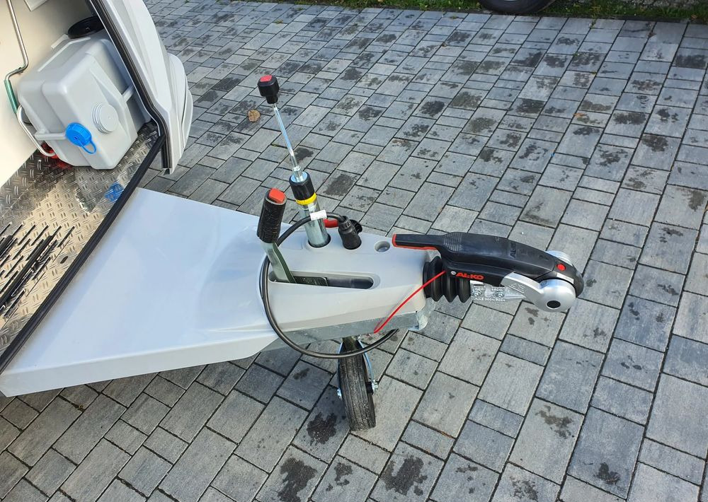 KNAUS SUDWIND 450 FU BLACK SELECTION - كرفان سحب: صورة 3 KNAUS SUDWIND 450 FU BLACK SELECTION - كرفان سحب: صورة 3