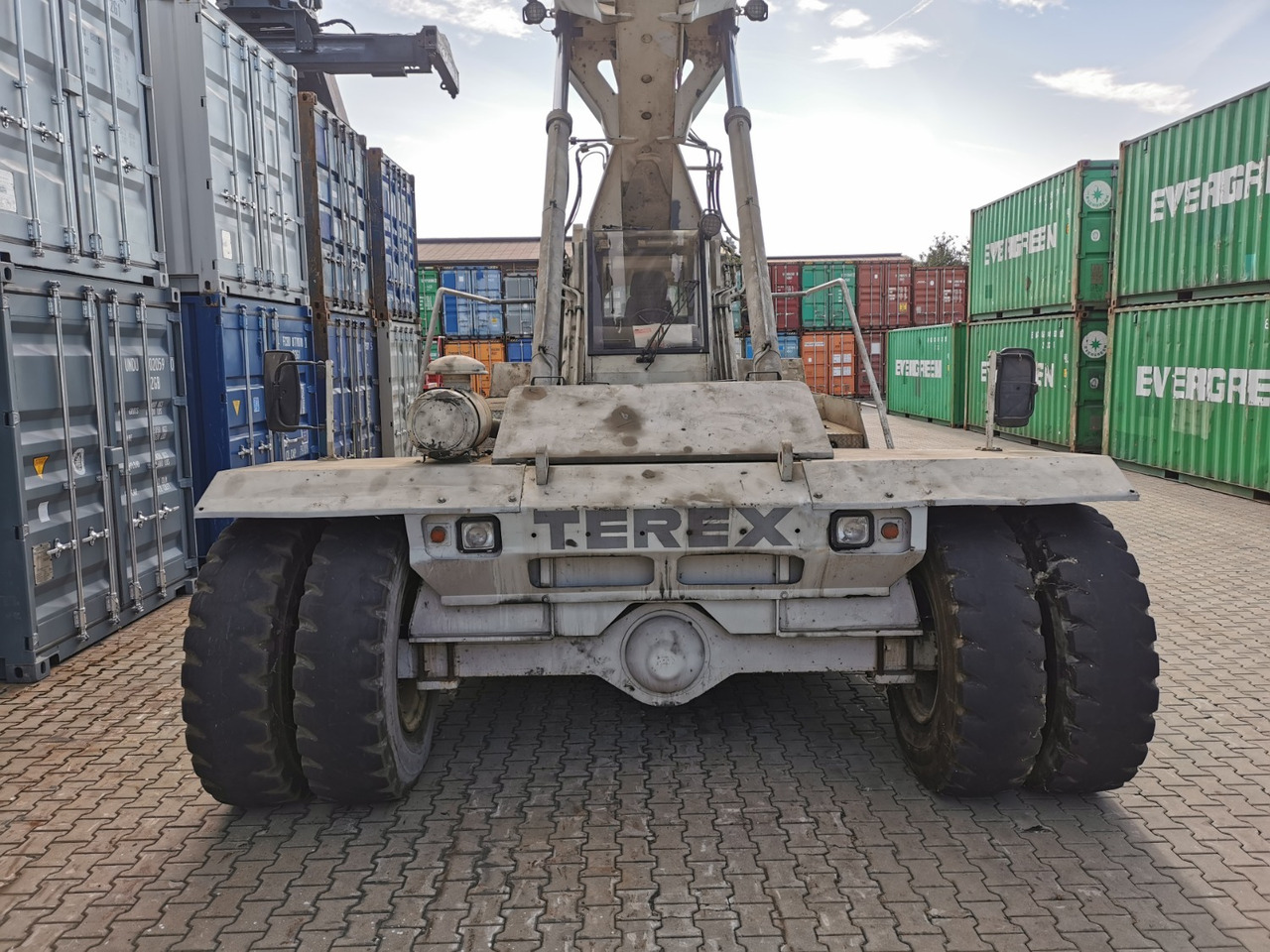 TEREX PPM TEC 48 - آلة حمل الحاويات في الأماكن الصغيرة: صورة 4 TEREX PPM TEC 48 - آلة حمل الحاويات في الأماكن الصغيرة: صورة 4