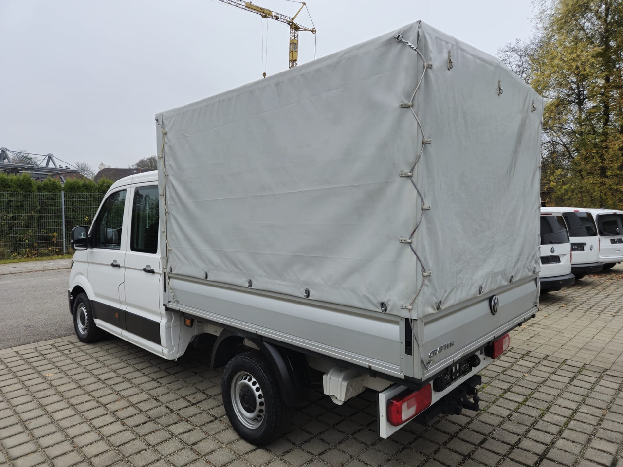 VOLKSWAGEN Crafter Pritsche 35 DOKA mittellang 4MOTION - شاحنة مغلقة بستائر جانبية: صورة 5 VOLKSWAGEN Crafter Pritsche 35 DOKA mittellang 4MOTION - شاحنة مغلقة بستائر جانبية: صورة 5