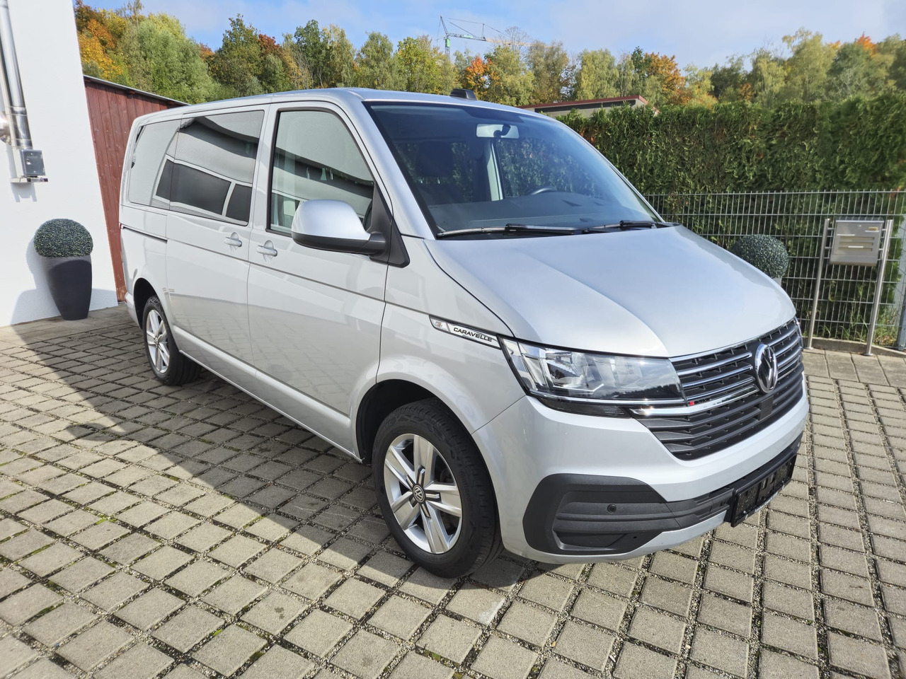VOLKSWAGEN T6.1 Caravelle 4Motion/Automatik/Kamera/App-Con. - ميكروباص: صورة 2 VOLKSWAGEN T6.1 Caravelle 4Motion/Automatik/Kamera/App-Con. - ميكروباص: صورة 2
