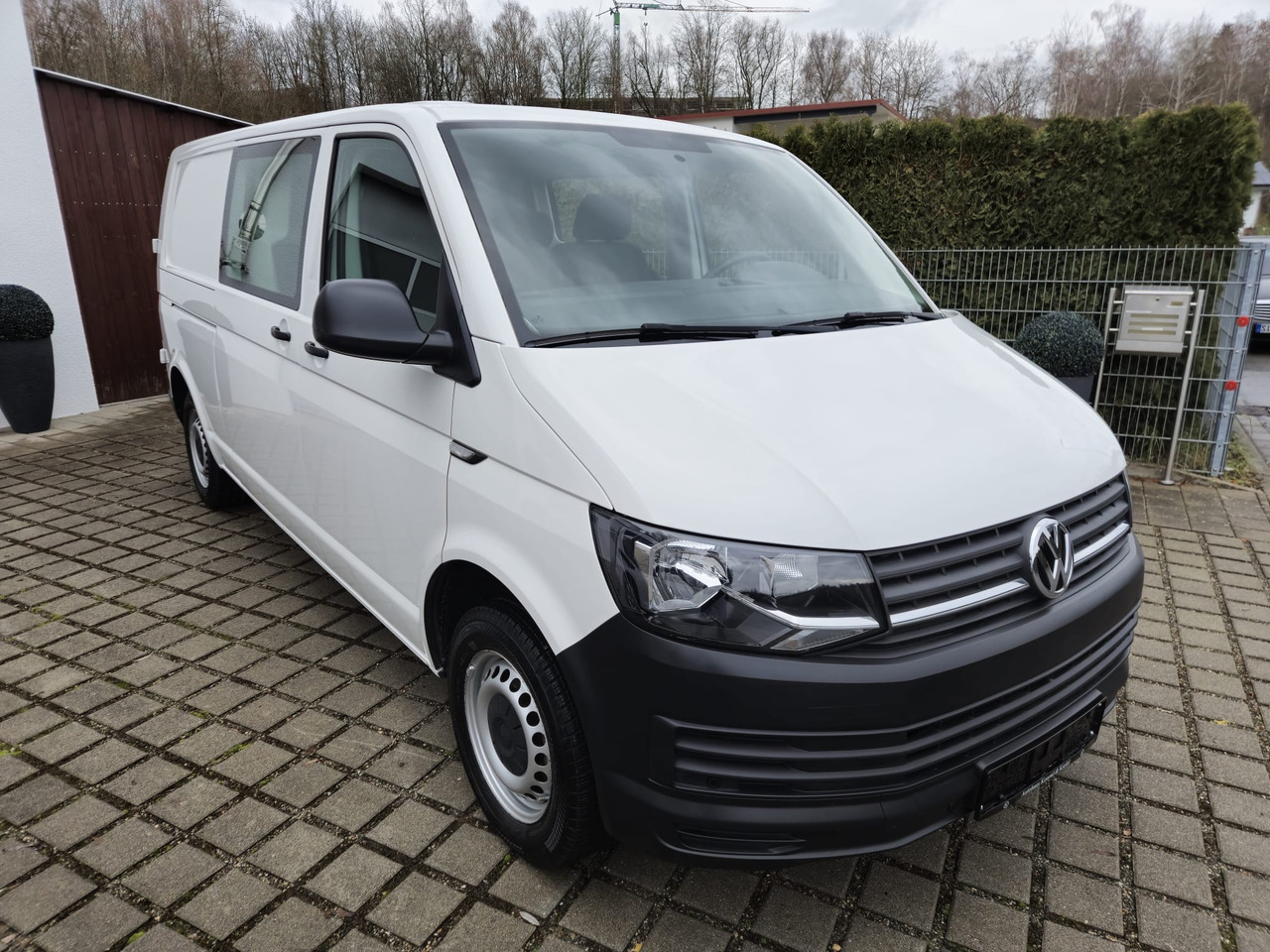 VOLKSWAGEN T6 Transporter Mixto LR 6-Sitzer/Standheiz./PDC - فان: صورة 2 VOLKSWAGEN T6 Transporter Mixto LR 6-Sitzer/Standheiz./PDC - فان: صورة 2