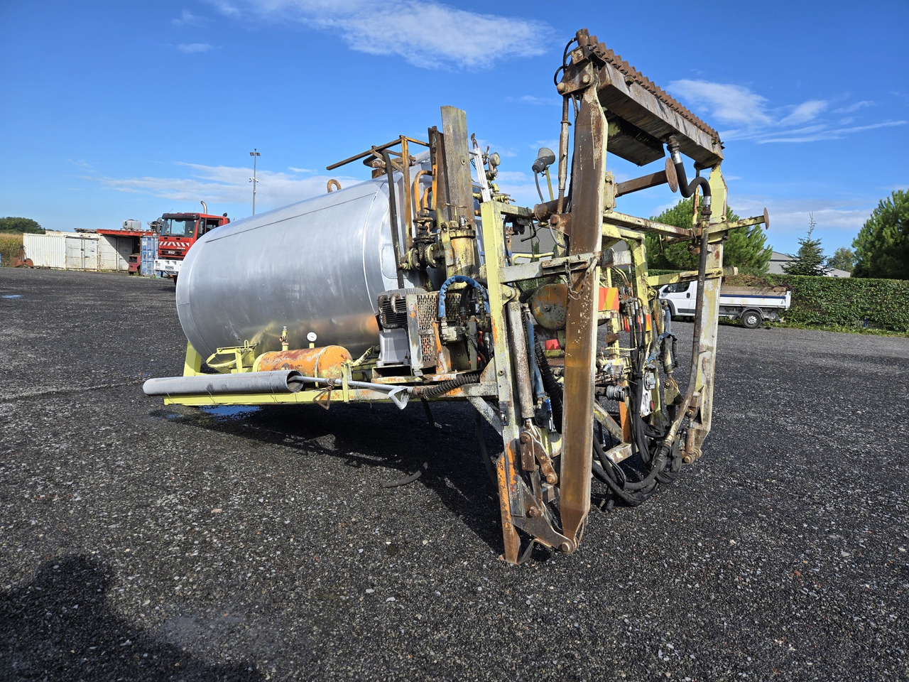 RINCHEVAL SECMAIR MAUGUIN - موزع الأسفلت: صورة 4 RINCHEVAL SECMAIR MAUGUIN - موزع الأسفلت: صورة 4