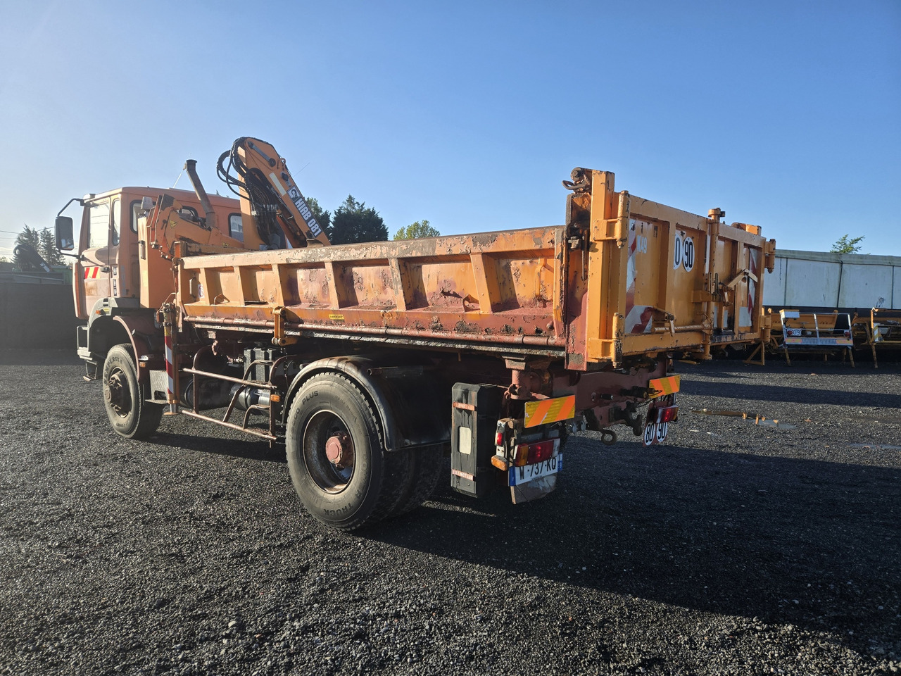 Renault G300 / 4x4 - شاحنة قلاب, شاحنة كرين: صورة 5 Renault G300 / 4x4 - شاحنة قلاب, شاحنة كرين: صورة 5