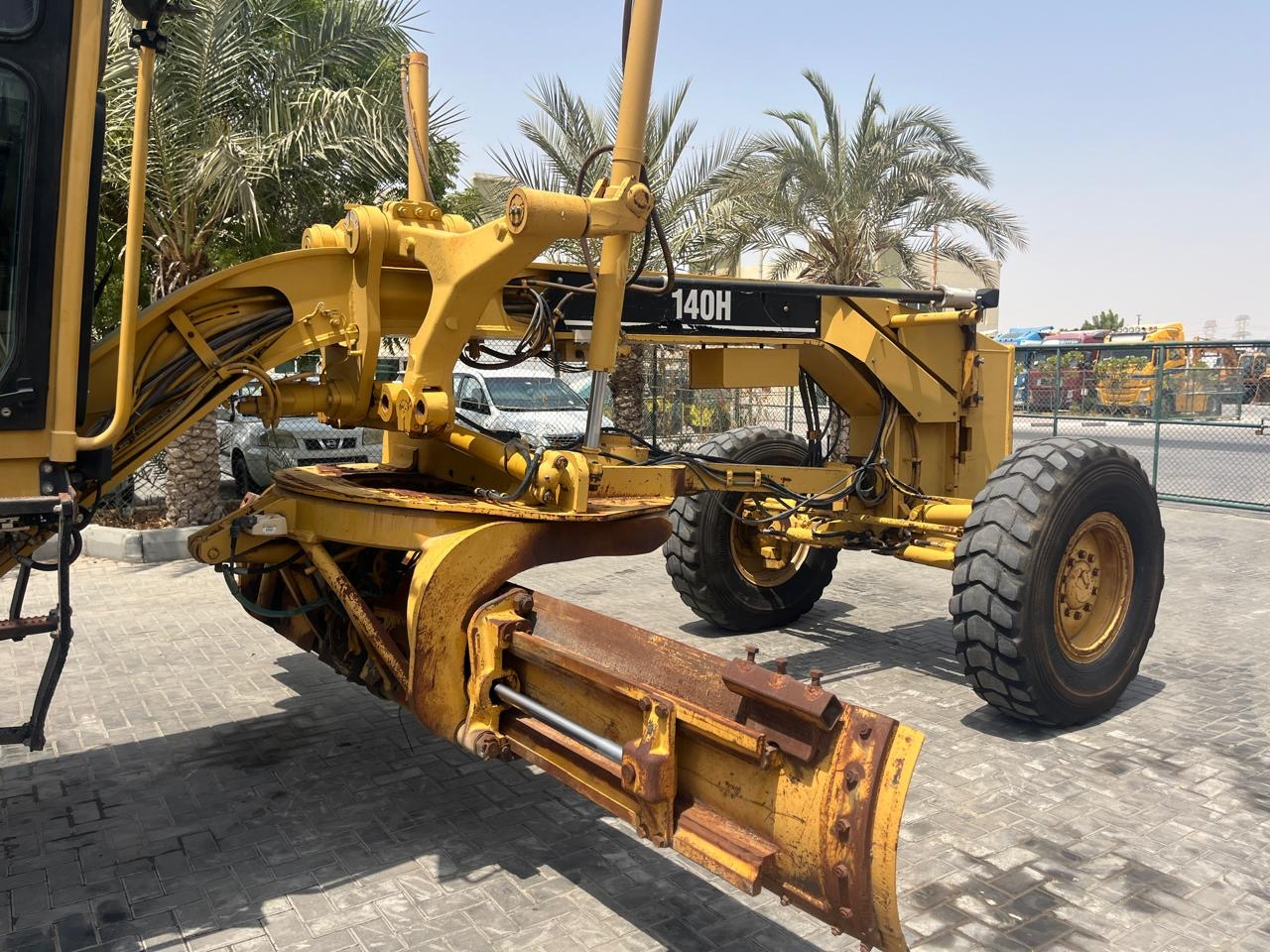 ماكينة تسوية CATERPILLAR 140H: صورة 29
