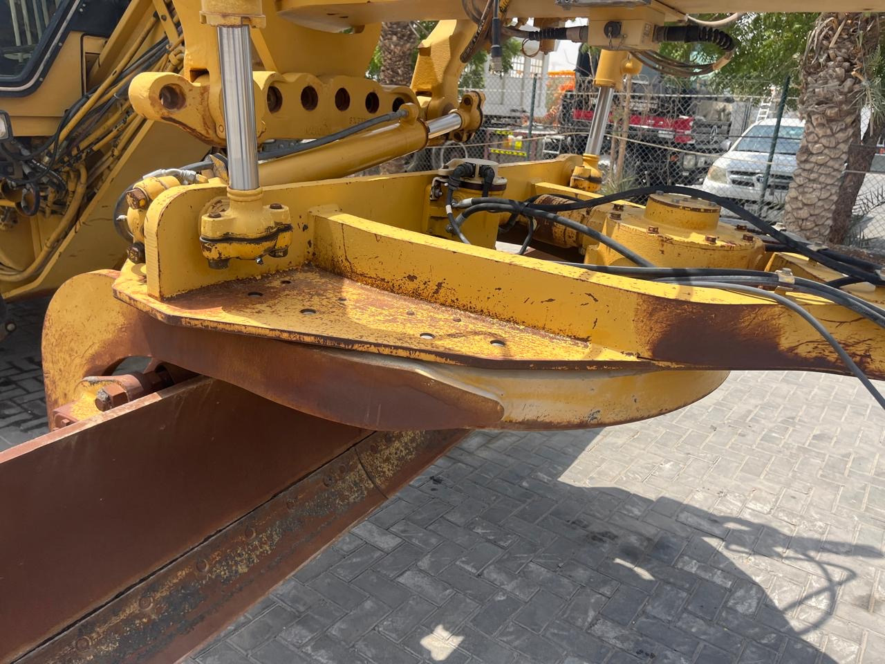 ماكينة تسوية CATERPILLAR 140H: صورة 37