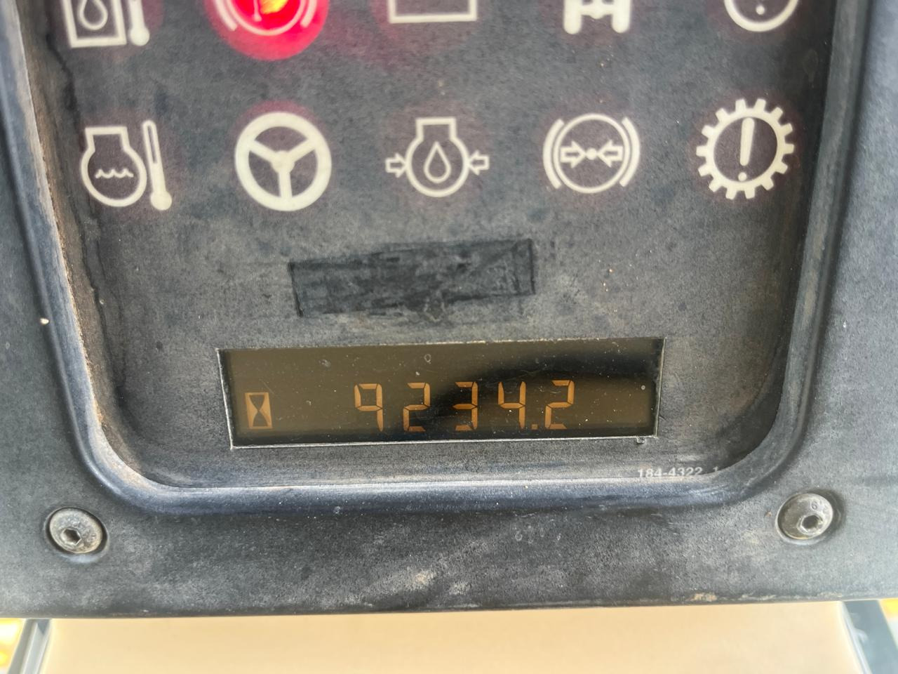 ماكينة تسوية CATERPILLAR 140H: صورة 9