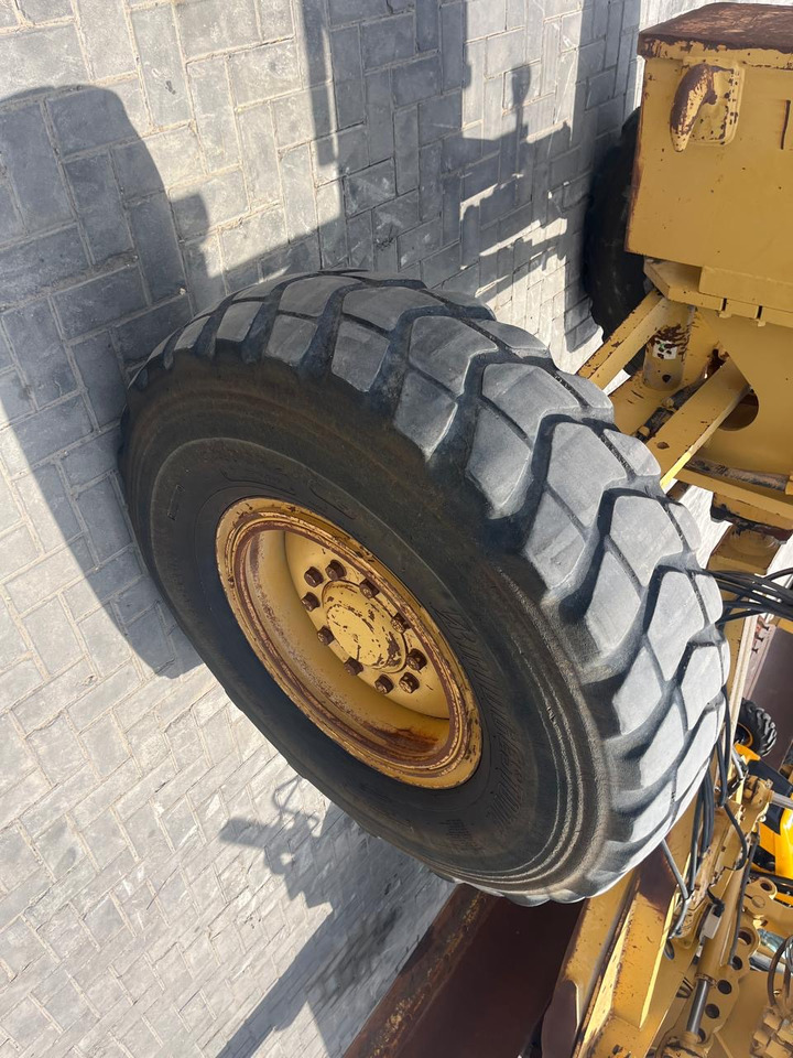 ماكينة تسوية CATERPILLAR 140H: صورة 42