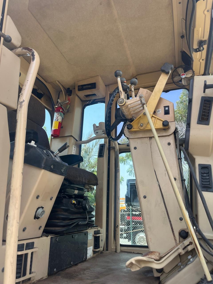 ماكينة تسوية CATERPILLAR 140H: صورة 26