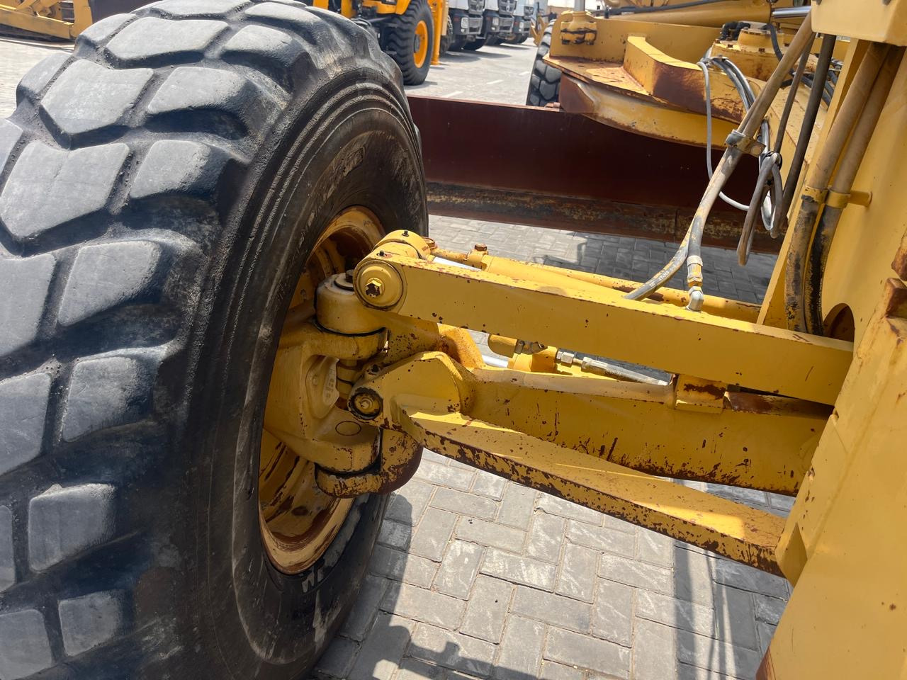 ماكينة تسوية CATERPILLAR 140H: صورة 39