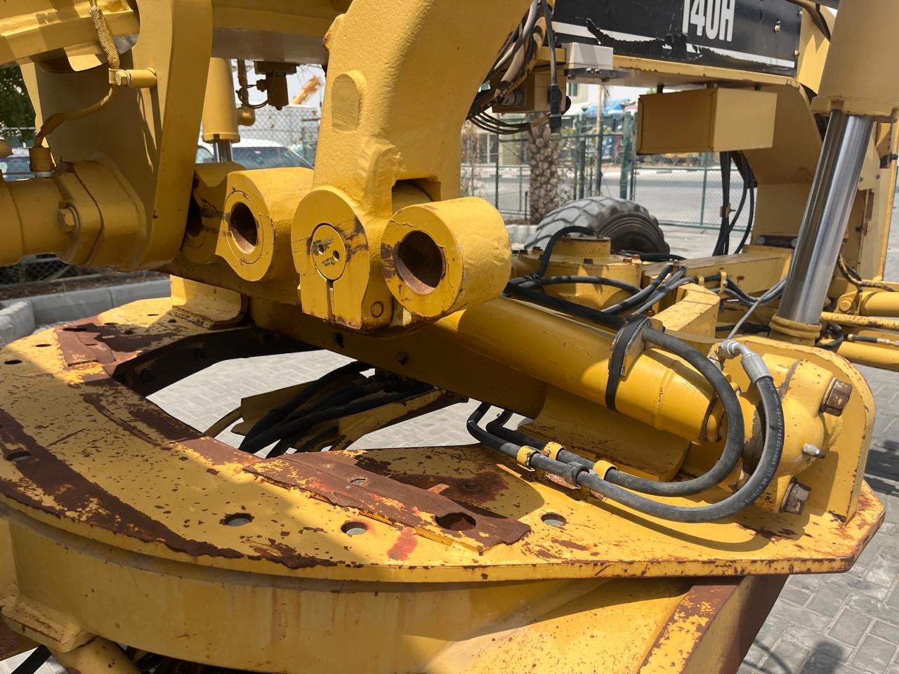 ماكينة تسوية CATERPILLAR 140H: صورة 34