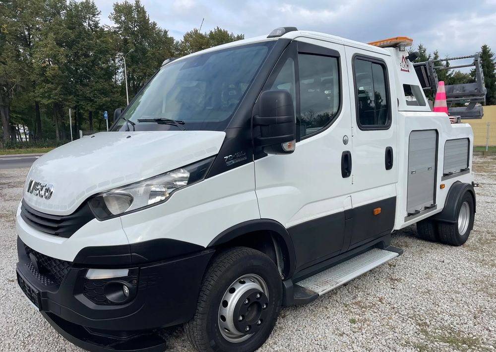 Iveco Daily 70C18 Hi-Matic Pomoc drogowa Holownik 2019r - شاحنة سحب: صورة 1 Iveco Daily 70C18 Hi-Matic Pomoc drogowa Holownik 2019r - شاحنة سحب: صورة 1