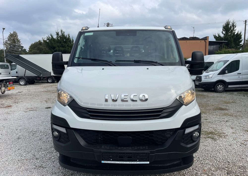 Iveco Daily 70C18 Hi-Matic Pomoc drogowa Holownik 2019r - شاحنة سحب: صورة 2 Iveco Daily 70C18 Hi-Matic Pomoc drogowa Holownik 2019r - شاحنة سحب: صورة 2