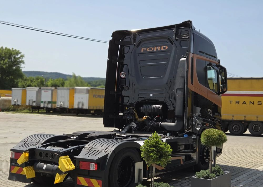 Ford F-MAX - رأس تريلا: صورة 4 Ford F-MAX - رأس تريلا: صورة 4