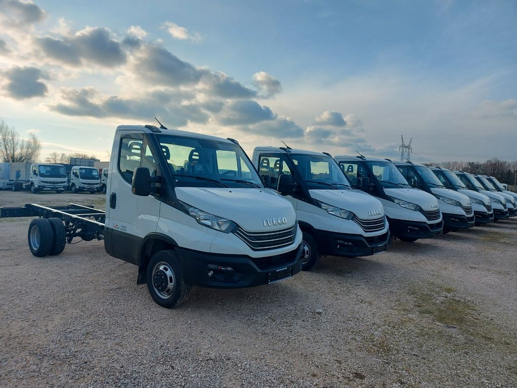 Iveco Daily 35C16 Fahrgestell Wählbar Aufbau Euro6E Iveco Daily 35C16 Fahrgestell Wählbar Aufbau Euro6E - شاحنة بهيكل معدني للمقصورة, شاحنة كرين: صورة 1 Iveco Daily 35C16 Fahrgestell Wählbar Aufbau Euro6E Iveco Daily 35C16 Fahrgestell Wählbar Aufbau Euro6E - شاحنة بهيكل معدني للمقصورة, شاحنة كرين: صورة 1