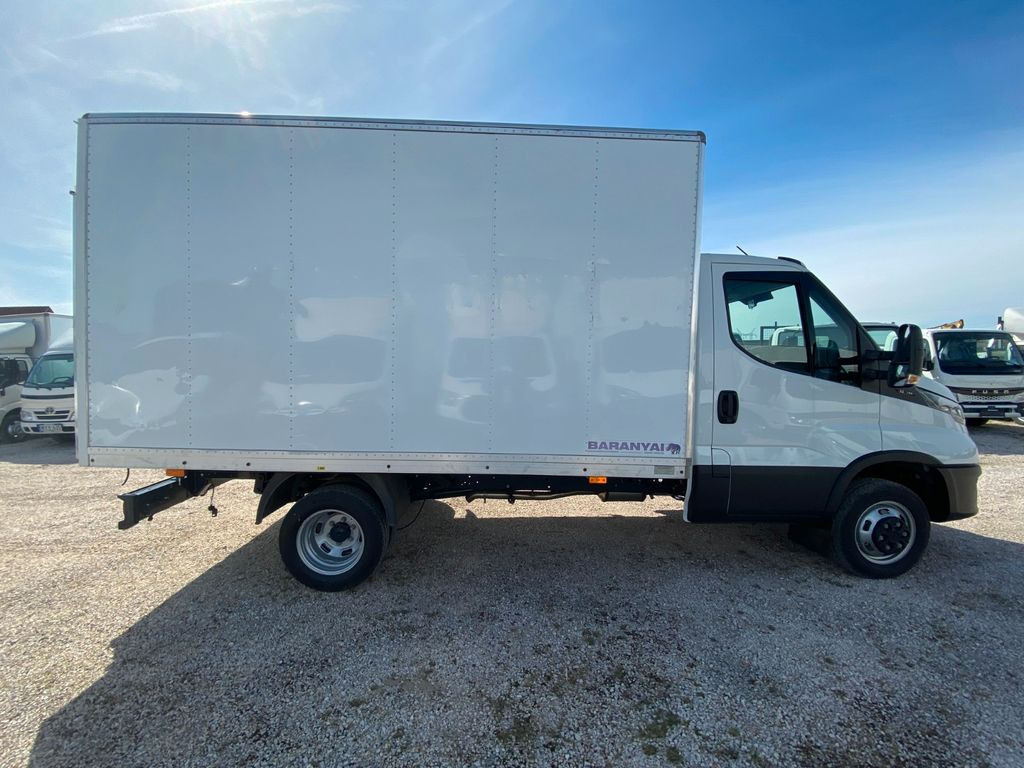 Iveco Daily Koffer mit LBW SOFORT Euro6E Iveco Daily Koffer mit LBW SOFORT Euro6E - شاحنة بصندوق مغلق: صورة 2 Iveco Daily Koffer mit LBW SOFORT Euro6E Iveco Daily Koffer mit LBW SOFORT Euro6E - شاحنة بصندوق مغلق: صورة 2