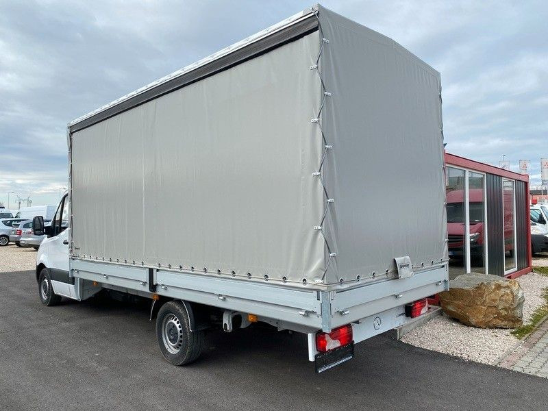 Mercedes-Benz Sprinter 317 PRITSCHE+PLANE - شاحنة مغلقة بستائر جانبية: صورة 3 Mercedes-Benz Sprinter 317 PRITSCHE+PLANE - شاحنة مغلقة بستائر جانبية: صورة 3