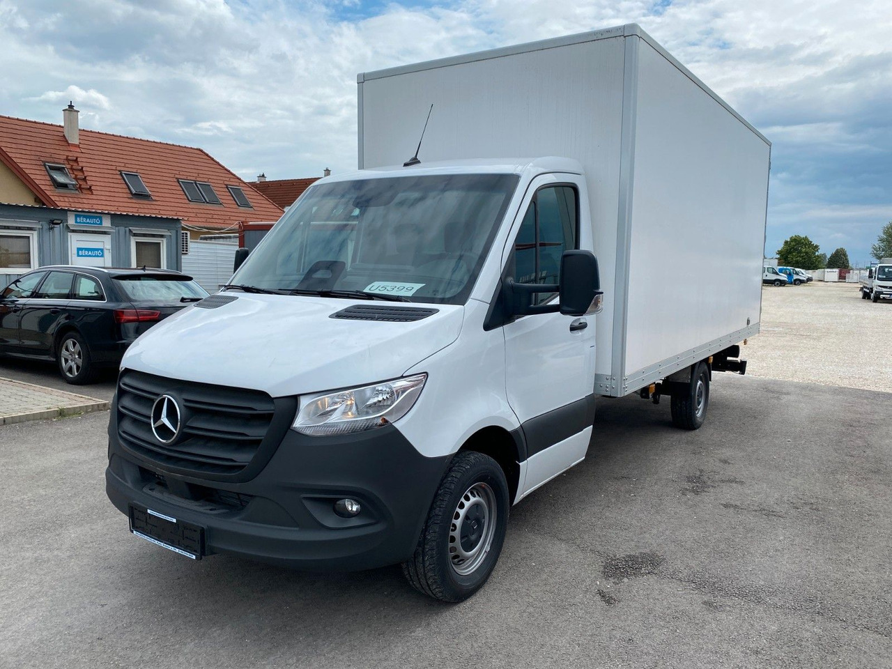 Mercedes-Benz Sprinter 319 Koffer - شاحنة بصندوق مغلق: صورة 1 Mercedes-Benz Sprinter 319 Koffer - شاحنة بصندوق مغلق: صورة 1