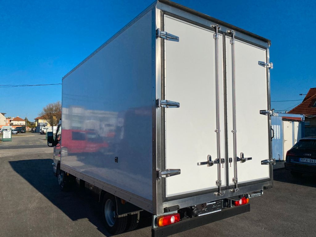 Mitsubishi Canter FUSO 3C15 MT Kühl-Koffer -20C°SOFORT - شاحنة ذات مبرد: صورة 5 Mitsubishi Canter FUSO 3C15 MT Kühl-Koffer -20C°SOFORT - شاحنة ذات مبرد: صورة 5