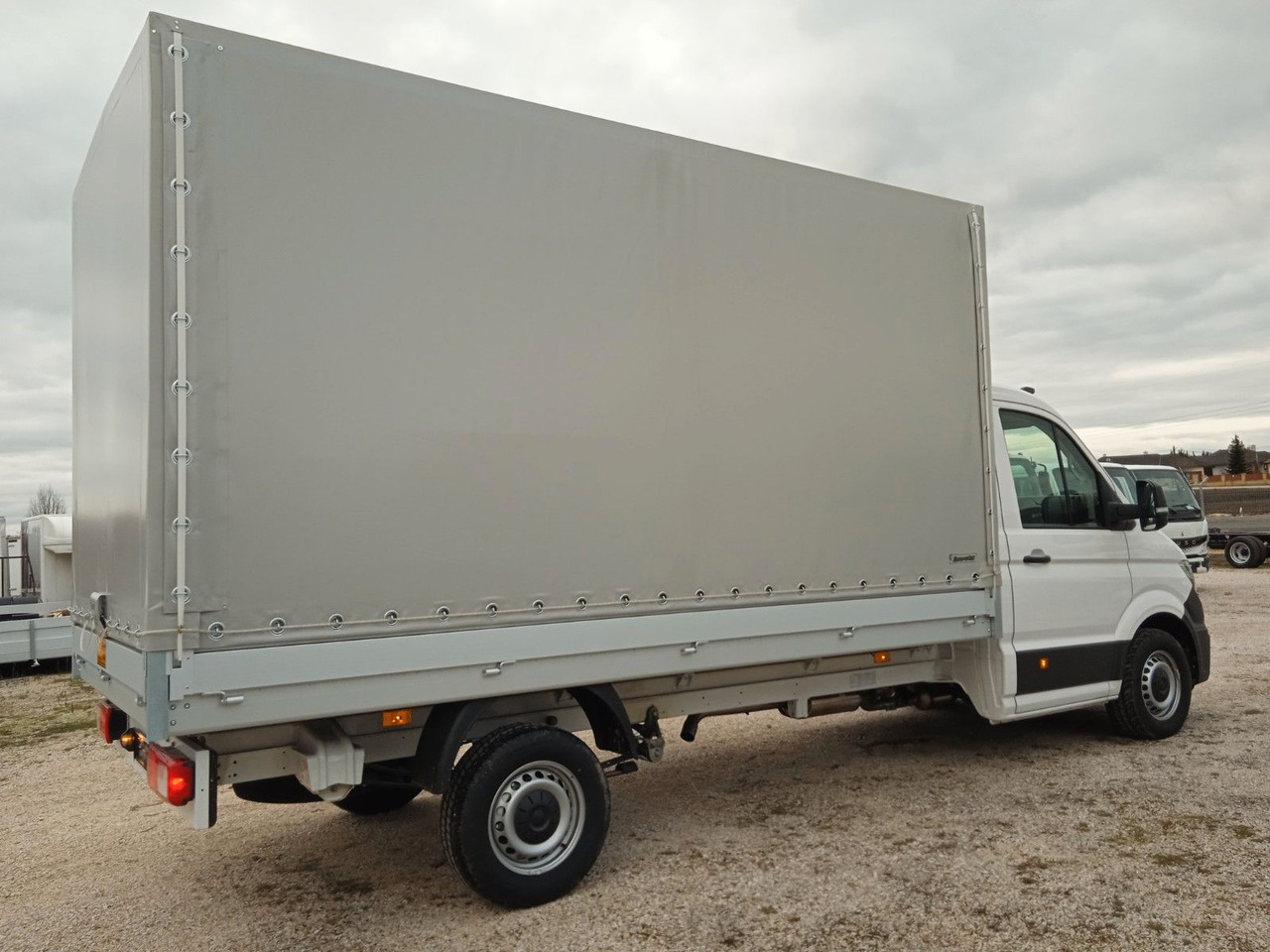 Volkswagen Crafter L4 Pritsche und Plane 140Ps SOFORT - شاحنة مغلقة بستائر جانبية: صورة 5 Volkswagen Crafter L4 Pritsche und Plane 140Ps SOFORT - شاحنة مغلقة بستائر جانبية: صورة 5