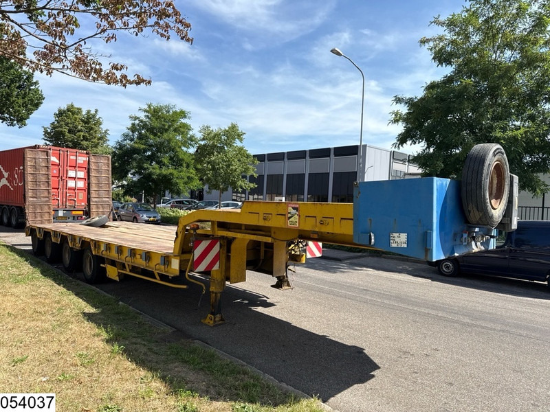 ACTM Lowbed 70.000 KG, 2,5mtr + 2x 0,35 mtr - نصف مقطورة بلودر منخفض: صورة 4 ACTM Lowbed 70.000 KG, 2,5mtr + 2x 0,35 mtr - نصف مقطورة بلودر منخفض: صورة 4