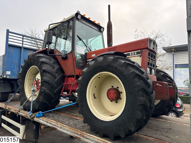 International 955A - جرار: صورة 3 International 955A - جرار: صورة 3
