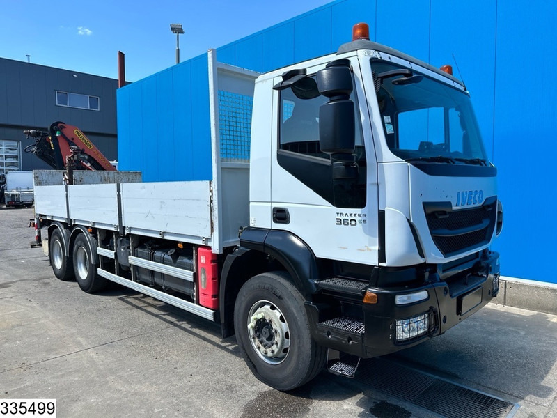 Iveco Trakker 360 6X4, EURO 6, Steel suspension, Palfinger - شاحنات مسطحة, شاحنة كرين: صورة 3 Iveco Trakker 360 6X4, EURO 6, Steel suspension, Palfinger - شاحنات مسطحة, شاحنة كرين: صورة 3
