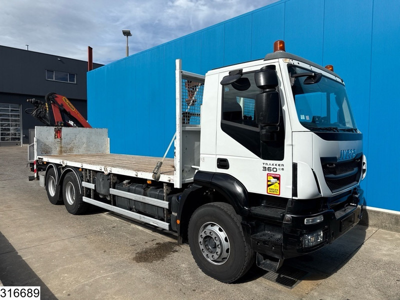 Iveco Trakker 360 6x4, EURO 6, Palfinger, Remote - شاحنات مسطحة, شاحنة كرين: صورة 5 Iveco Trakker 360 6x4, EURO 6, Palfinger, Remote - شاحنات مسطحة, شاحنة كرين: صورة 5