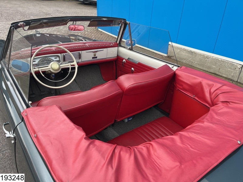 Peugeot CABRIOLET 403 Cabriolet - كابريوليه: صورة 3 Peugeot CABRIOLET 403 Cabriolet - كابريوليه: صورة 3
