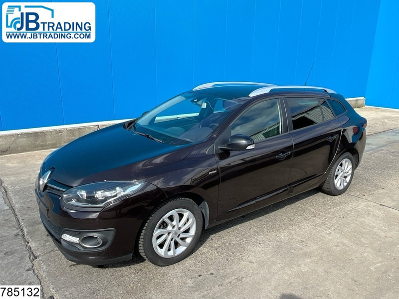 Renault ? Megane 1.5 Price includes VAT - سيارة: صورة 1 Renault ? Megane 1.5 Price includes VAT - سيارة: صورة 1