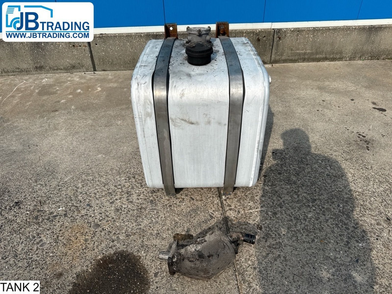 Universeel Pump and tank - خزان هيدروليكي: صورة 1 Universeel Pump and tank - خزان هيدروليكي: صورة 1