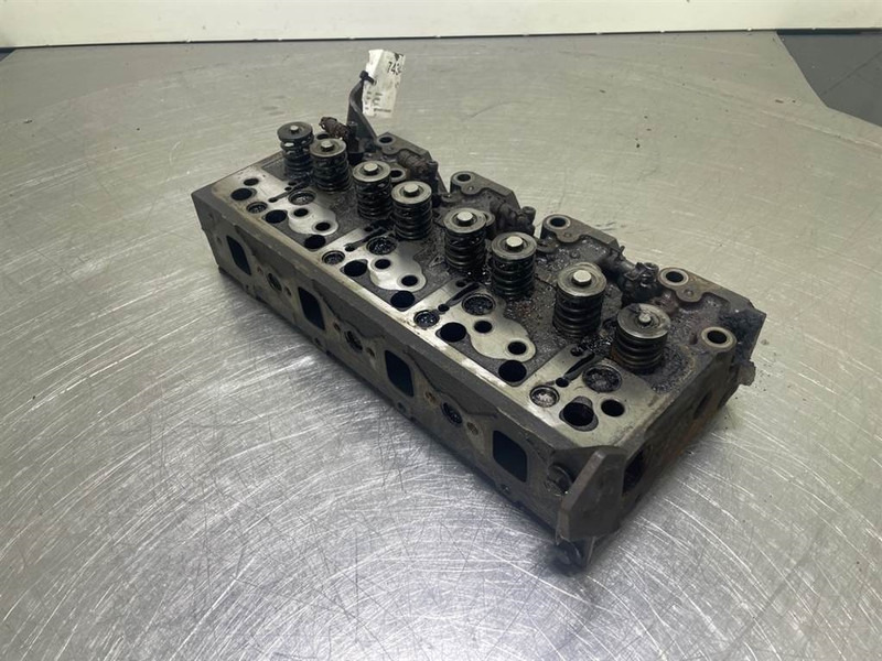 Ahlmann AS900-Cummins B3.3T-Cylinder head/Zylinderköpf - محرك - آلات الإنشاء: صورة 4 Ahlmann AS900-Cummins B3.3T-Cylinder head/Zylinderköpf - محرك - آلات الإنشاء: صورة 4