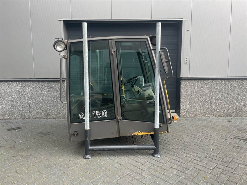 Ahlmann AZ150-4101457A-Cabin/Kabine/Cabine - الكابينة والداخلية - آلات الإنشاء: صورة 1 Ahlmann AZ150-4101457A-Cabin/Kabine/Cabine - الكابينة والداخلية - آلات الإنشاء: صورة 1