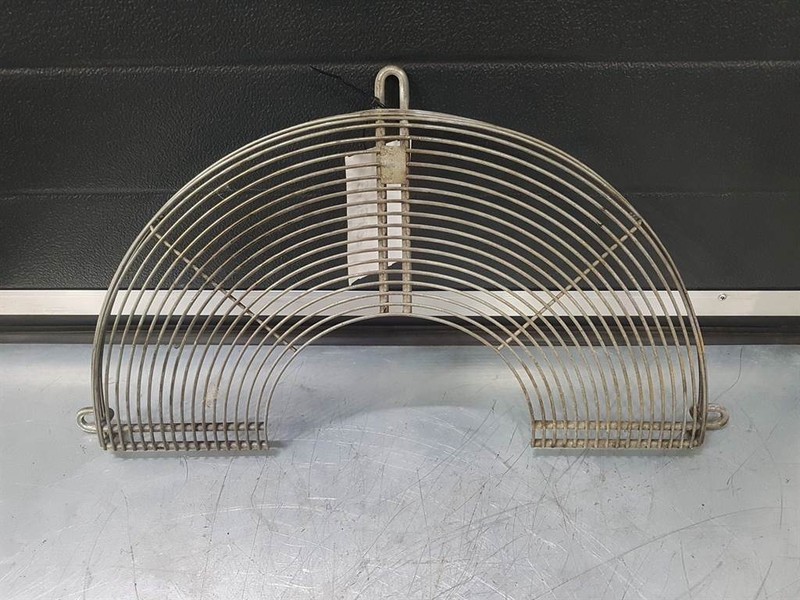 المحرك و قطع الغيار - آلات الإنشاء Ahlmann AZ150 - Fan guard/Schutzgitter: صورة 1