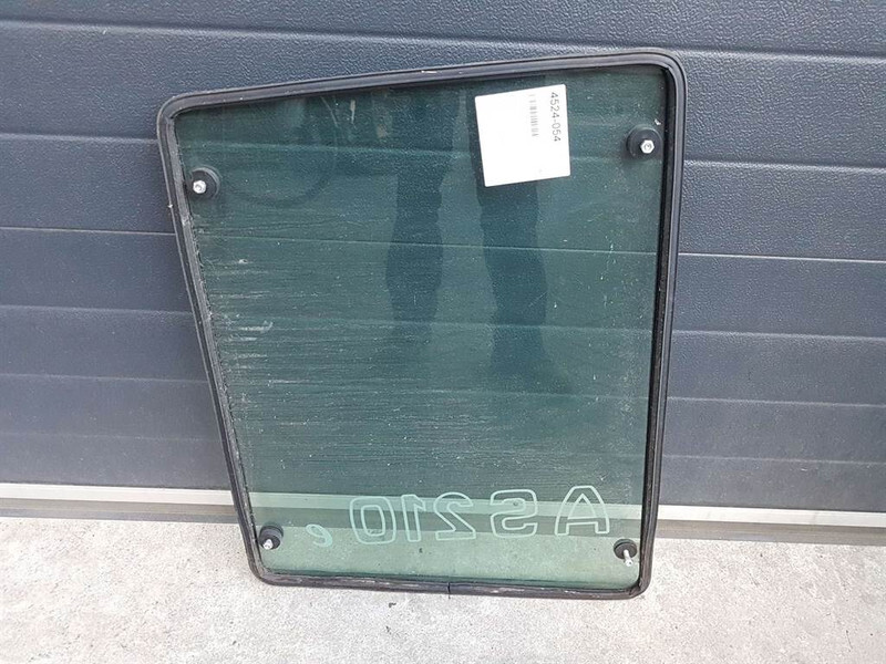 Ahlmann AZ210E-4106213A-Window/Scheibe/Ruit - الكابينة والداخلية - آلات الإنشاء: صورة 2 Ahlmann AZ210E-4106213A-Window/Scheibe/Ruit - الكابينة والداخلية - آلات الإنشاء: صورة 2