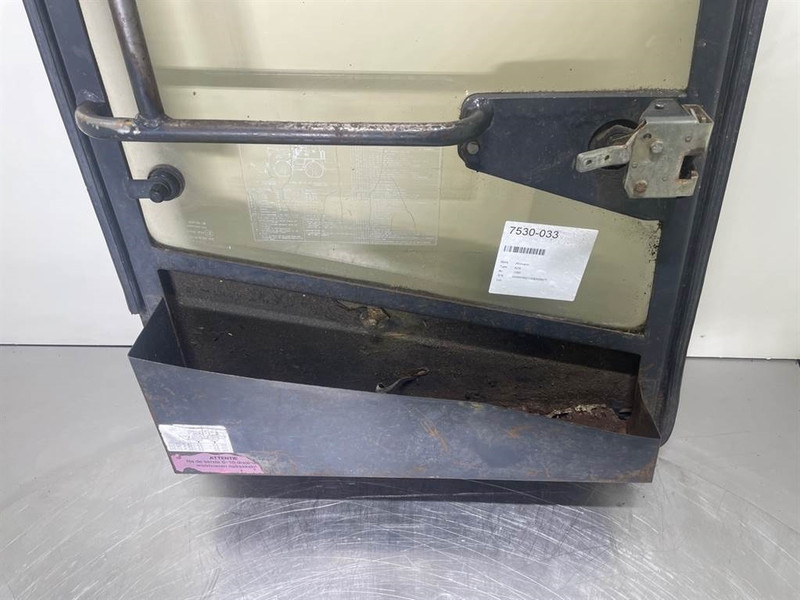 Ahlmann AZ6-4145329K-Door/Tür/Deur - الكابينة والداخلية - آلات الإنشاء: صورة 3 Ahlmann AZ6-4145329K-Door/Tür/Deur - الكابينة والداخلية - آلات الإنشاء: صورة 3