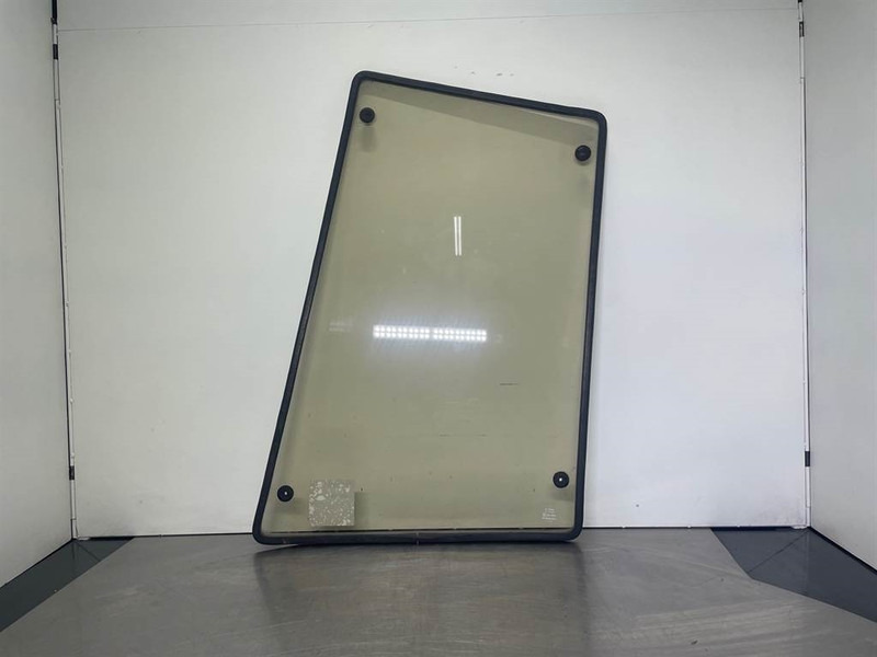 Ahlmann AZ6-4197784A-Window/Seitenscheibe/Ruit - الكابينة والداخلية - آلات الإنشاء: صورة 2 Ahlmann AZ6-4197784A-Window/Seitenscheibe/Ruit - الكابينة والداخلية - آلات الإنشاء: صورة 2