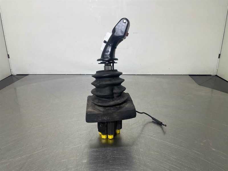 Ahlmann AZ6-4198091A/4146898G-Servo valve/Servoventil - أجهزة هيدروليكية - آلات الإنشاء: صورة 2 Ahlmann AZ6-4198091A/4146898G-Servo valve/Servoventil - أجهزة هيدروليكية - آلات الإنشاء: صورة 2