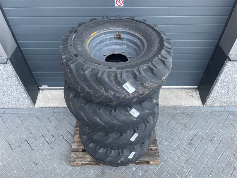 Ahlmann AZ6-Mitas 405/70-20 (16/70-20)-Tire/Reifen/Band - الإطارات والجنوط - آلات الإنشاء: صورة 2 Ahlmann AZ6-Mitas 405/70-20 (16/70-20)-Tire/Reifen/Band - الإطارات والجنوط - آلات الإنشاء: صورة 2