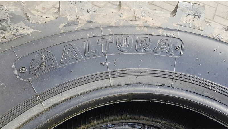 Altura 15.5-25 - Tyre/Reifen/Band - إطارات - آلات الإنشاء: صورة 2 Altura 15.5-25 - Tyre/Reifen/Band - إطارات - آلات الإنشاء: صورة 2