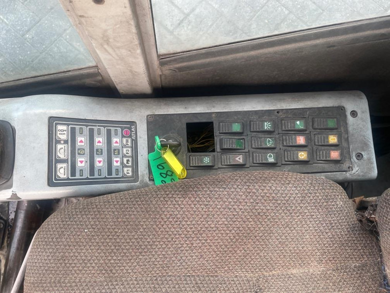 Atlas 1704MH - Cabin/Kabine/Cabine - الكابينة والداخلية - آلات الإنشاء: صورة 5 Atlas 1704MH - Cabin/Kabine/Cabine - الكابينة والداخلية - آلات الإنشاء: صورة 5