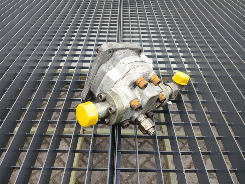 Atlas 1704MH-Haldex GM5-16-H11F-23-GE648-Gearpump - أجهزة هيدروليكية - آلات الإنشاء: صورة 3 Atlas 1704MH-Haldex GM5-16-H11F-23-GE648-Gearpump - أجهزة هيدروليكية - آلات الإنشاء: صورة 3